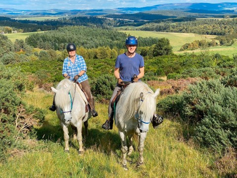 Pony Trekking and Ride outs on Royal Dee-side