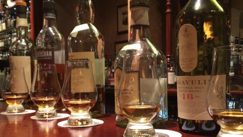 Scotland Whisky Trail by Luxury Train & Taste of Edinbu...