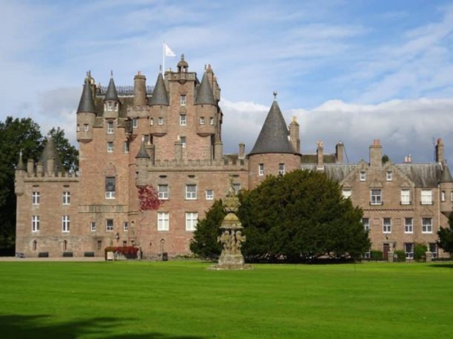 SIGHTSEEING DAY TOURS | VisitScotland