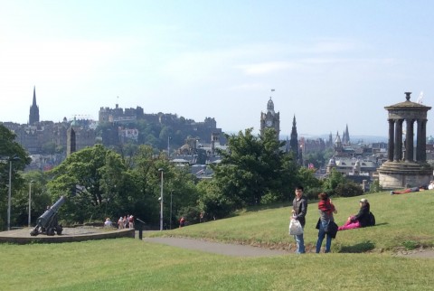 Edinburgh's Old and New Towns Private Walking Tour